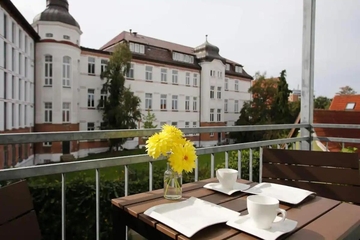Ostseekrabbe - Ferienwohnungen Ruhig Zentral Rostock Bagian luar foto